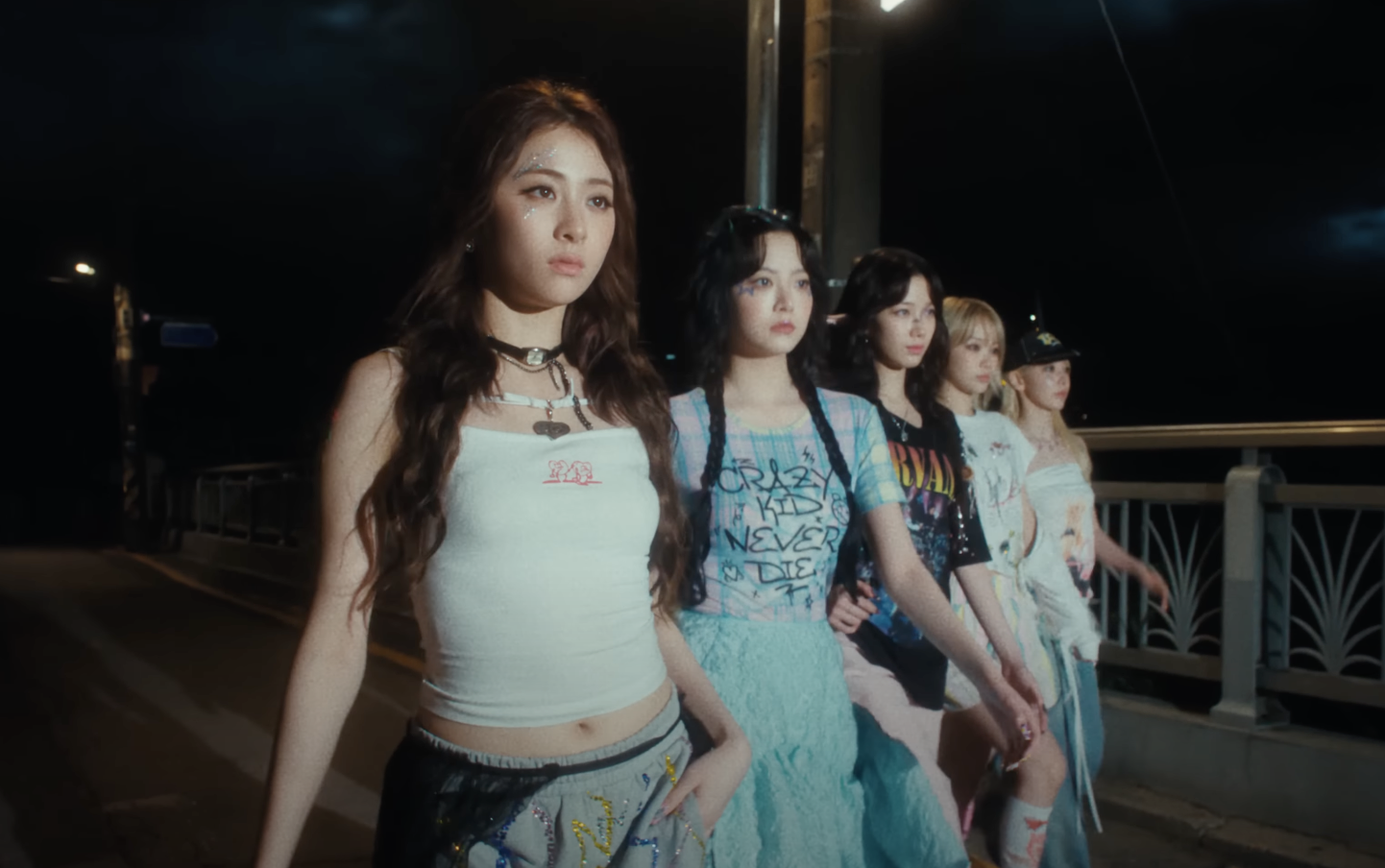 르세라핌의 미니 4집 ‘CRAZY’ 티저